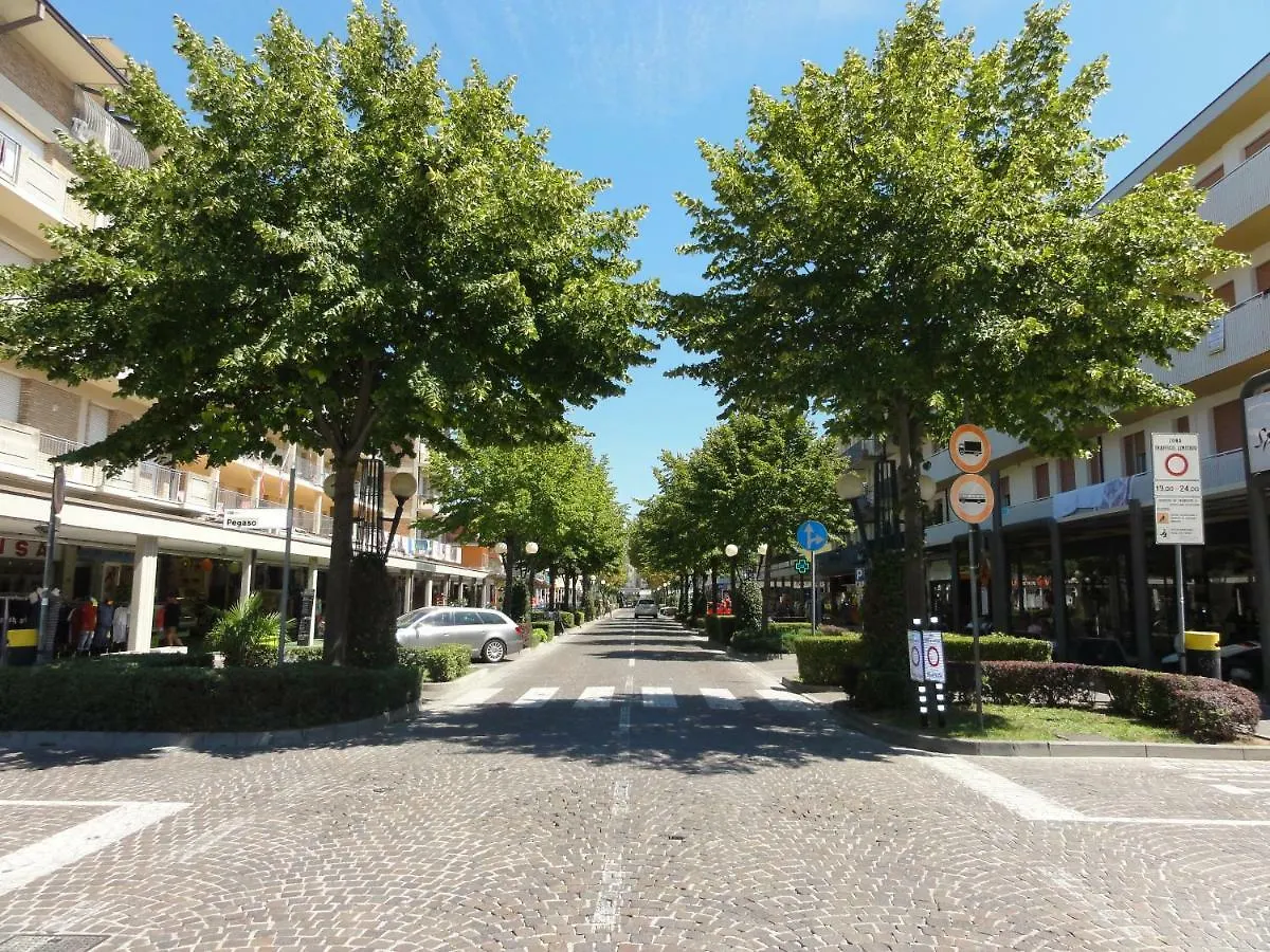 Villaggio Lussinpiccolo Bibione 0*,