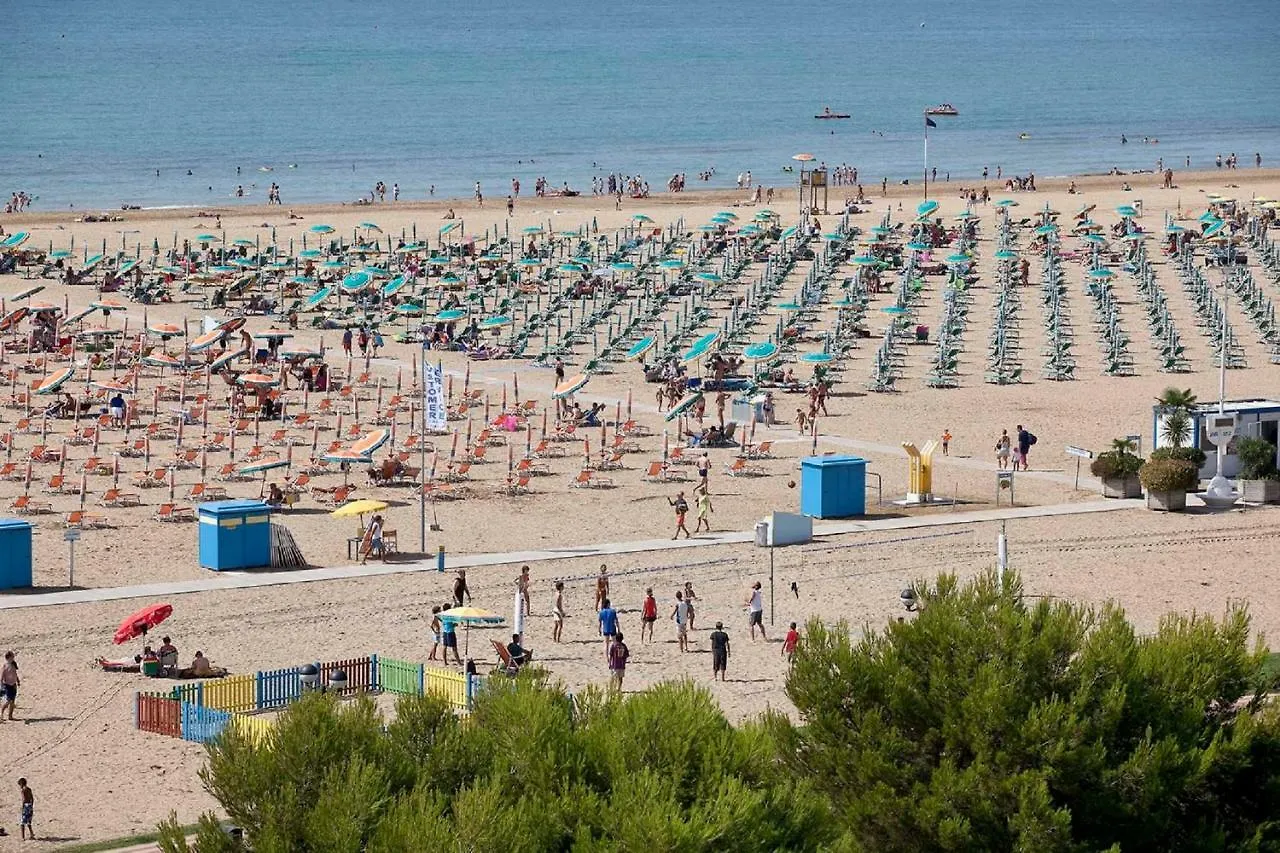 Villaggio Lussinpiccolo Bibione 0*,